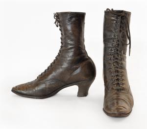 Botines marrones con cordones