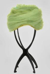 Sombrero verde de tul