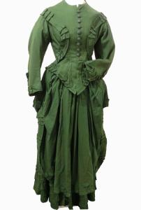 Traje de tarde de señora en verde